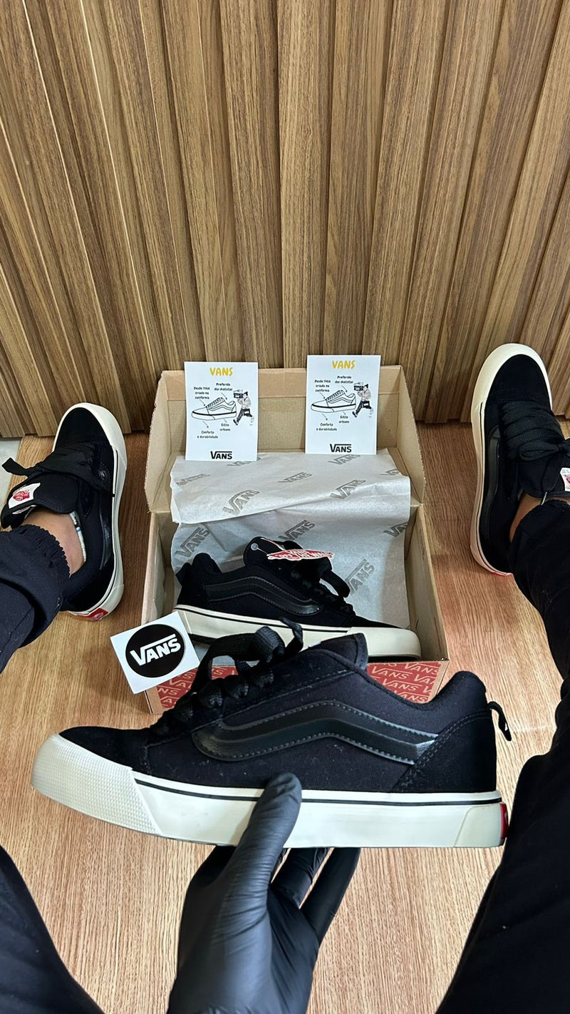 Vans KNU