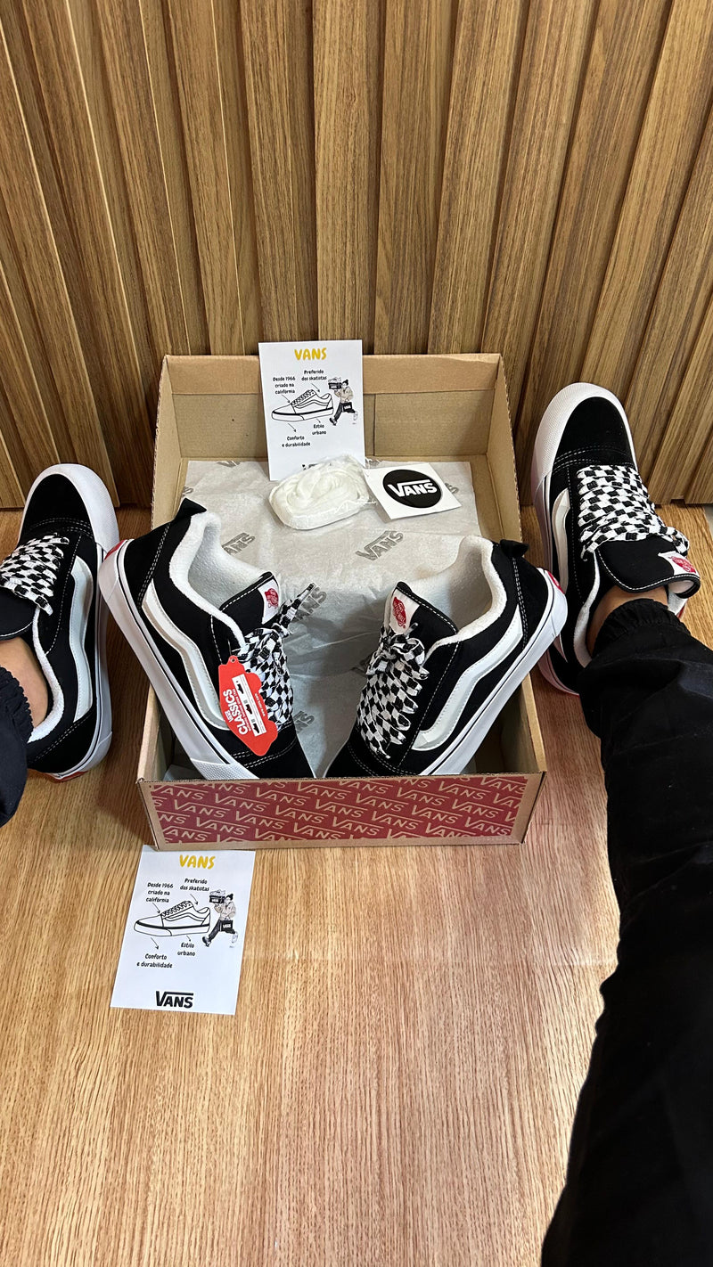 Vans KNU