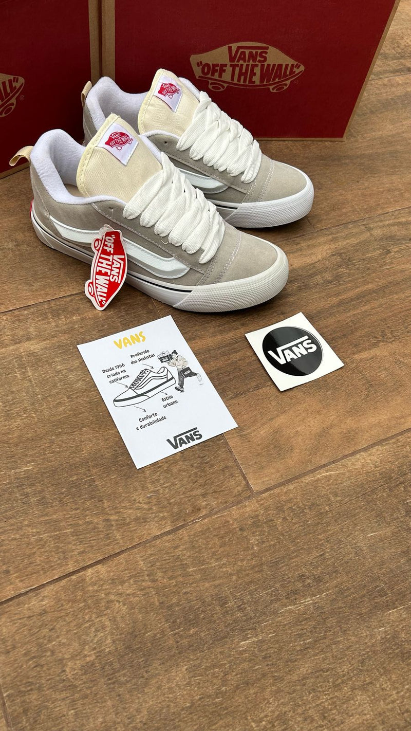 Vans KNU