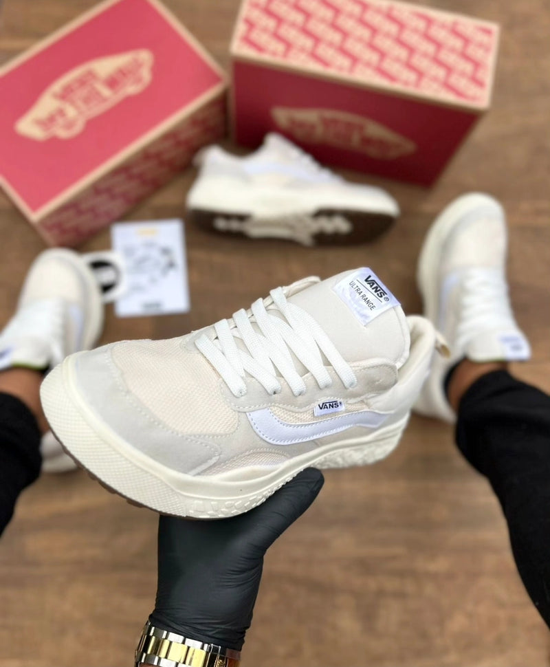 Tênis Vans Ultrarange VR3