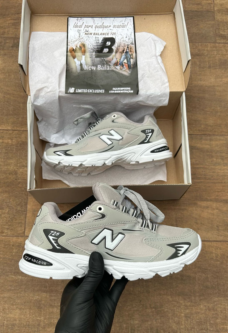 New Balance 725
