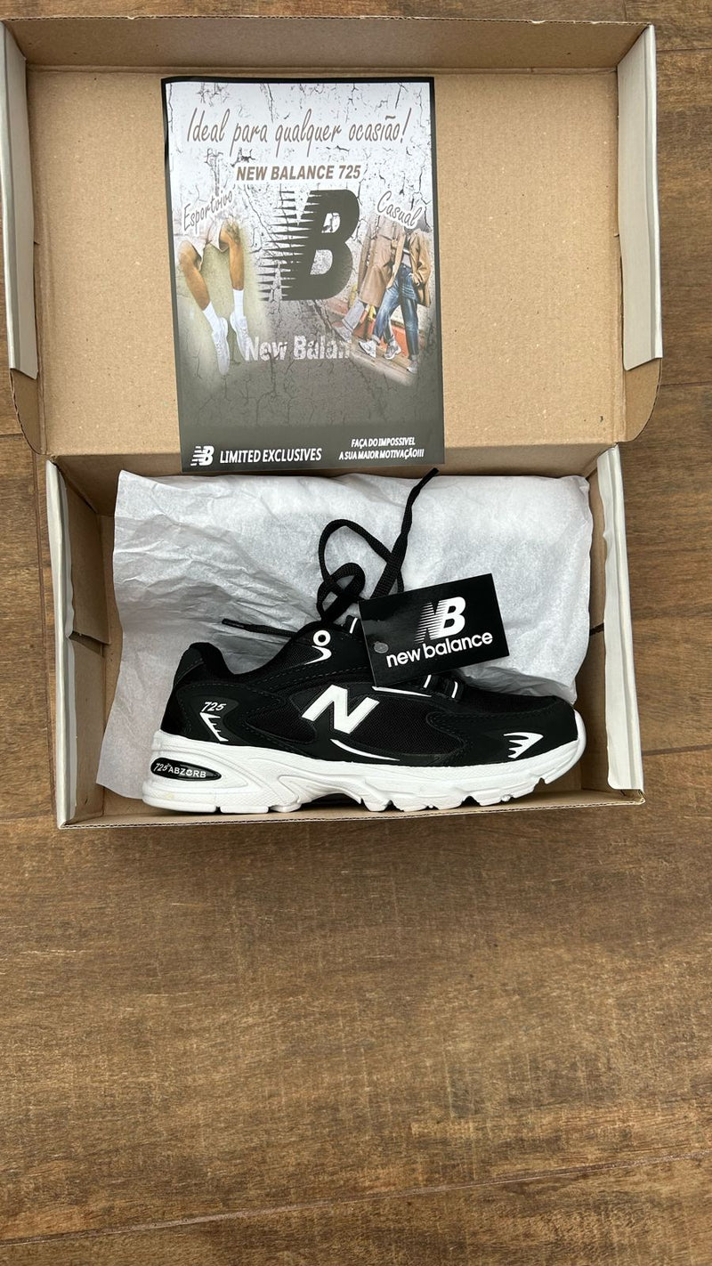 New Balance 725